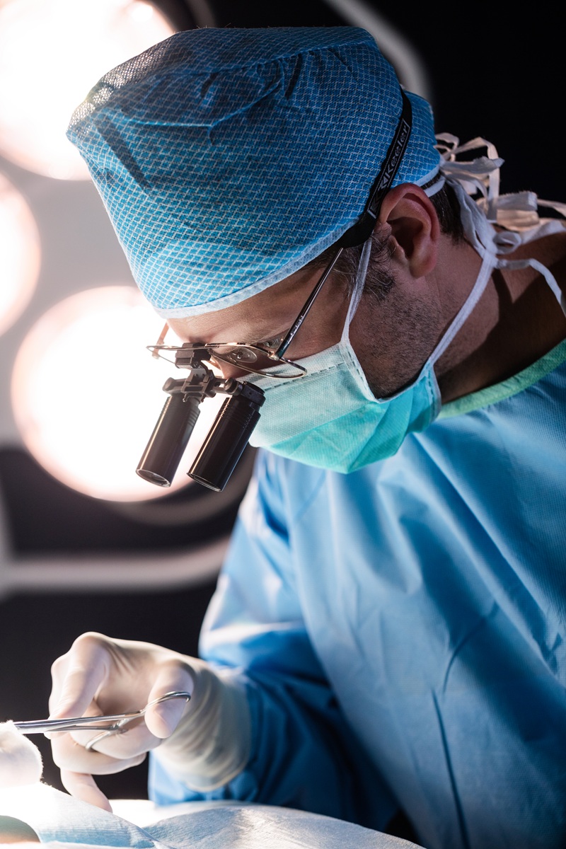 doctor-cirujano-de-cabeza-y-cuello-en-cdmx